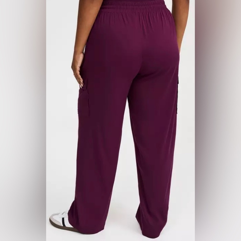 Torrid Wide Leg Cargo Pant - Winter Bloom - Picture 3 of 5